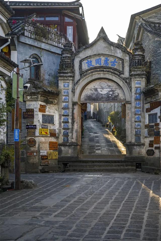 均温25°C，一年晴天300天的滇西小城，去躺平几日简直不要太快乐