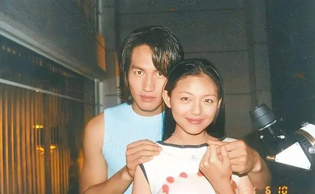 顶流男团，终于撕破脸了