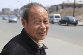 盐水泡脚的传奇图片