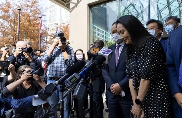 官媒发文	，53岁孟晚舟再破天花板，让任正非和整个商界刮目相看