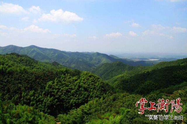 我为峰途丨天光山：未施粉黛自天成，四季轮回显性情