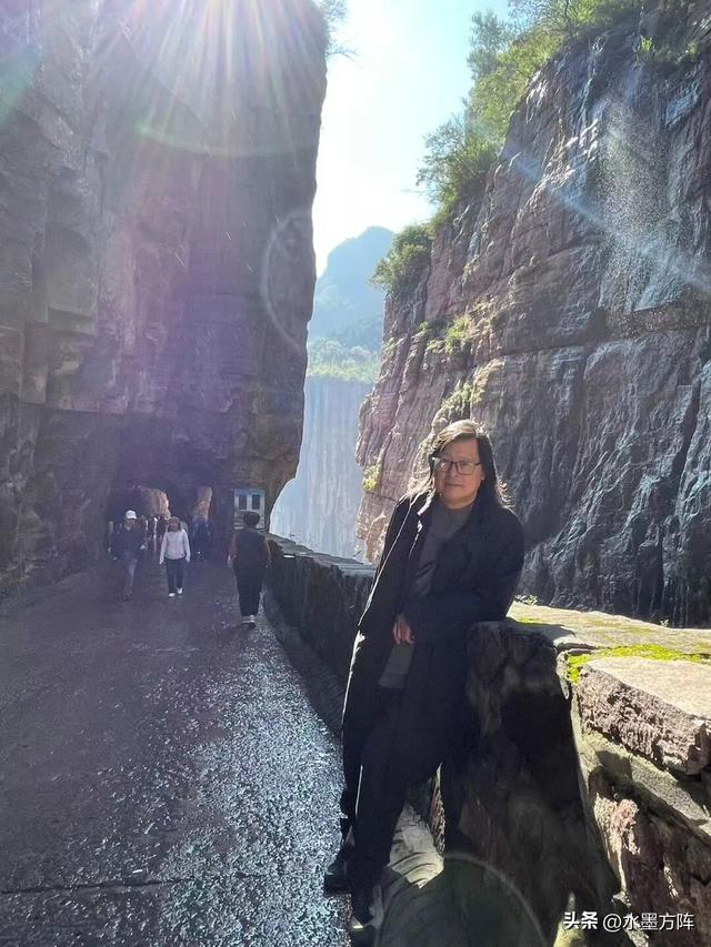 “自然观”名家采风与北京方阵艺术太行山写生基地挂牌