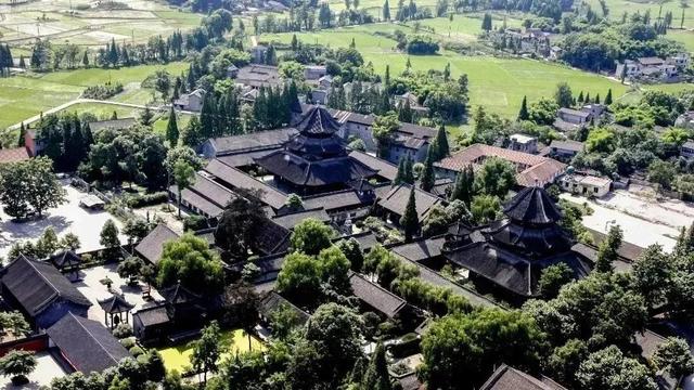 好洋盘！裸眼3D新津美景亮相东郊记忆→