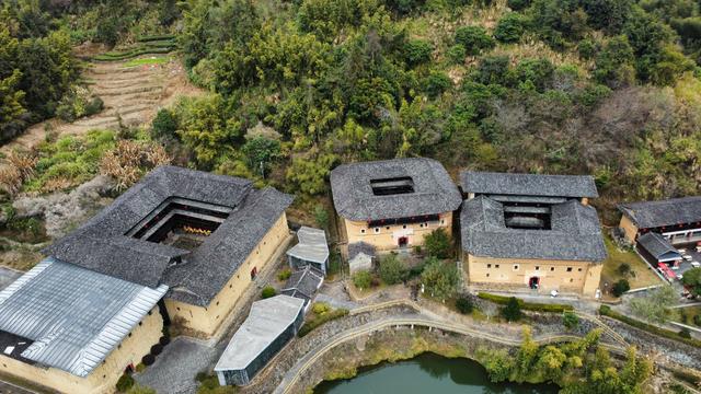 福建南靖土楼——田中赋、河坑土楼群