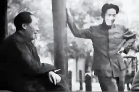 毛岸英请苏菲跳舞，被要求叫阿姨，毛主席：我叫你阿姨，你跟我跳图片