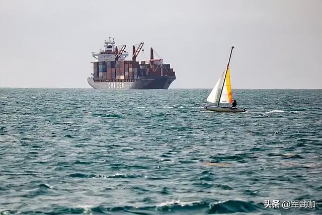 美军开火了！3艘船只被直接打中，船上8人被直接打死！