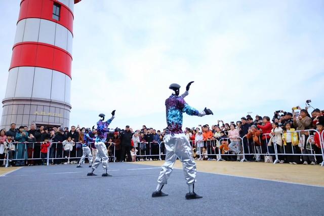 与“宁”相约！春节“境内游热门目的地”南京位列前五