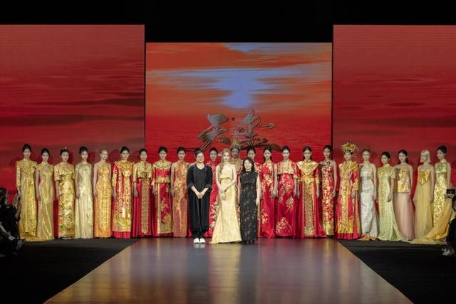 3.62亿元交易额收官 2025三亚国际婚纱时尚周成文旅消费新引擎