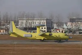 空警-700预警机：“小火车”飞上蓝天，技术亮点解析图片