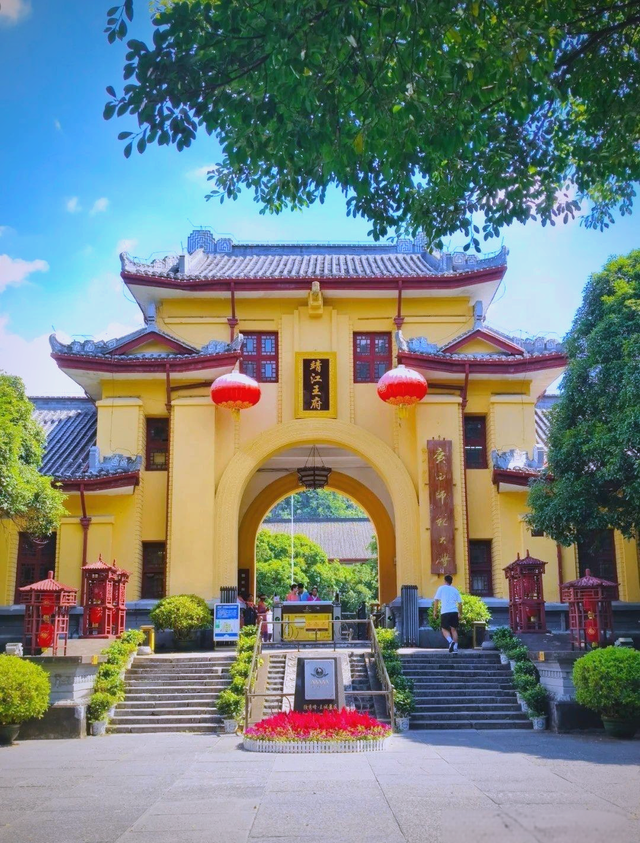 广西桂林的金秋，我在梯田里看见了大地的指纹