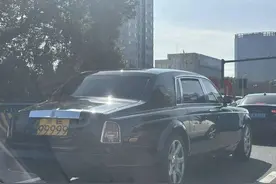 不识字的企业家，被人称为浙江“老干爹”，座驾99999劳斯莱斯图片