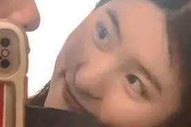 你真正爱上一个人的时候，你的眼神是不会骗人的。图片