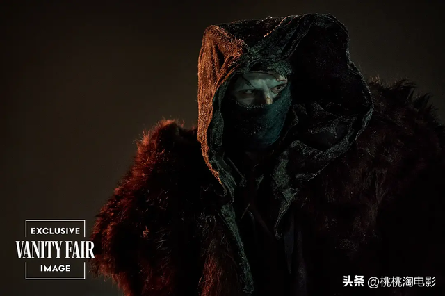 在黑暗森林里，这位演员终于看清了自己