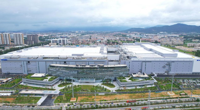 技术封锁越狠，突破越狠！中国制造供应全球，打破日韩四十年垄断