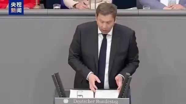 日本话音刚落,又一国介入台海,专机已经离华,要逼中国做3件事