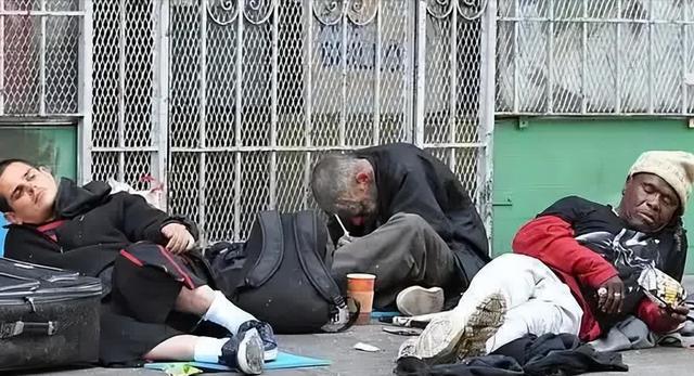 中美俄艾滋病人数差距断崖，俄119万，美国120万，中国令人意外