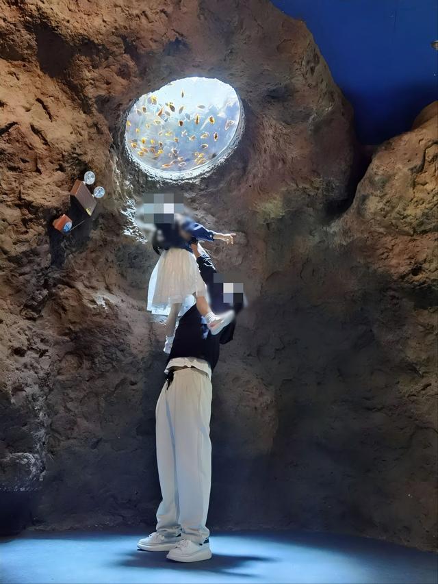 荣立一等功2次，他却没有一张露脸照，在女儿眼中“只会玩电脑”