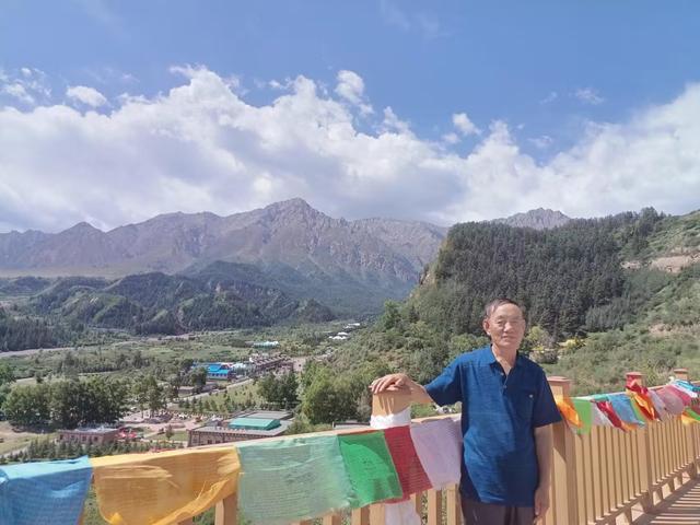 又踏甘肃地之二十三 张掖篇之二十一 马蹄寺（2）