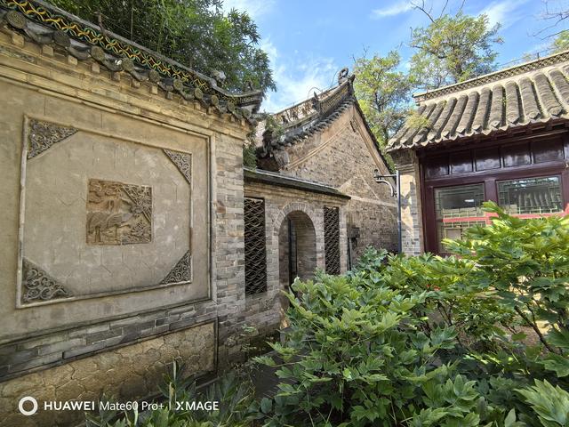 先爬大孤山，再登大鹿岛