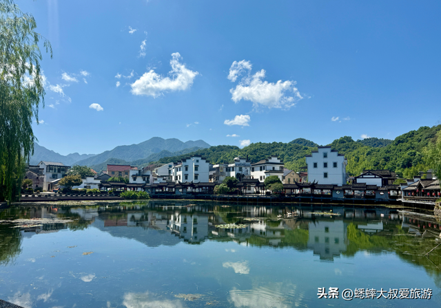 来杭州“江南第一迷宫镇”吧，全新玩法上线，免费且有特殊路线！