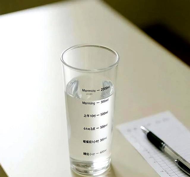 普通人月瘦10斤的3个笨办法，不挨饿不疯狂运动，谁试谁知道