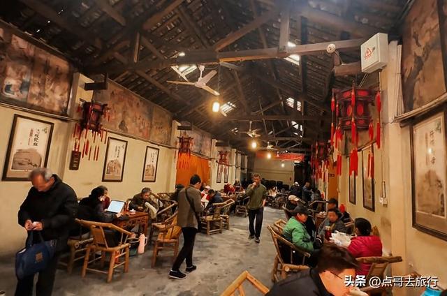 成都闹市中心神秘小庙，“似庙非庙”的烟火气，吃斋饭仅需8元！