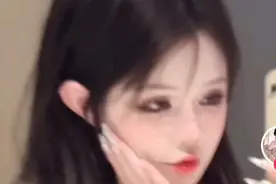 00后千万女网红坐实恋爱脑，未婚先孕求祝福，粉丝放出重磅消息！图片