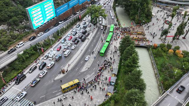 风景之内是九寨 风景之外是守护