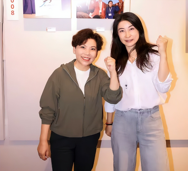 涉贪腐被带走、败光20亿	、移民改国籍，邓亚萍身上的谣言太离谱