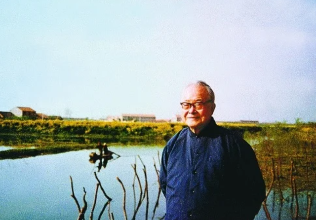 与女儿断绝关系仅1天，范曾担心的事发生了，小50岁娇妻受牵连