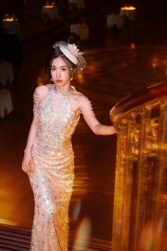 “鎏金派对”点亮跨年夜，“知音号”邀您共赴时光之约