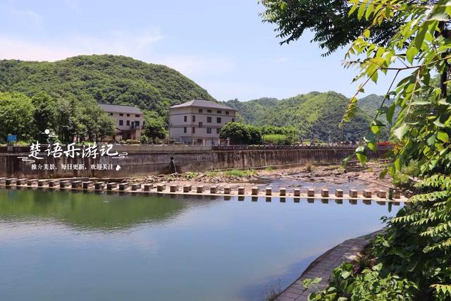 绍兴上虞的两座鲤鱼坝成为网红景点，但周边景色更秀丽，值得游玩