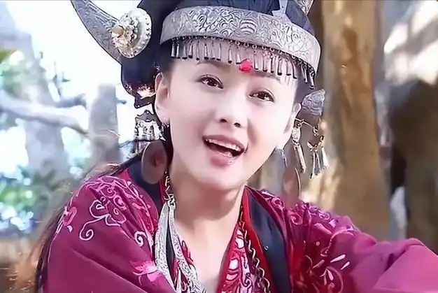 长得漂亮却做尽坏事，后被切除四个器官，小十五岁老公也出轨