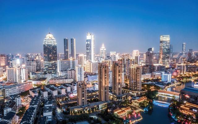 江苏最适合定居的城市，不是南京和苏州，而是这座新一线小城
