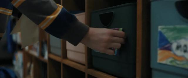 票房破19亿!漫威退下来3位演员,联手拍R级片,给老东家上了一课