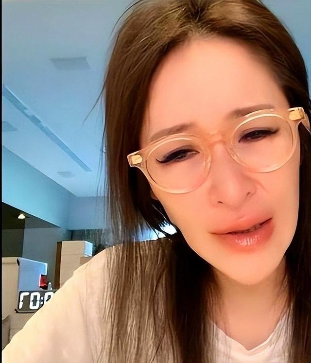 牡丹花下死！46岁"纵欲过度"的萧亚轩，终究为自己选择付了账