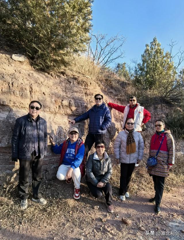 张家口市郊区还有如此丹霞地貌!