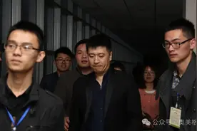 张雪峰又上热搜！！大胆预判今年扎堆报考的五大专业！！图片