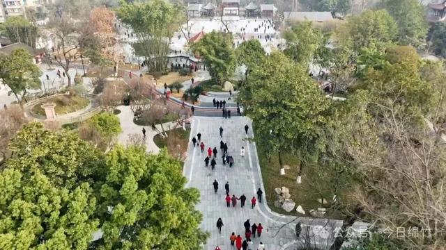 绵竹市人民公园焕新亮相！再现昔日热闹场景！