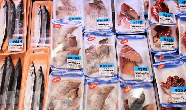 美方出手！要求中国停止对日制裁	，一边宣布对中国半导体加税