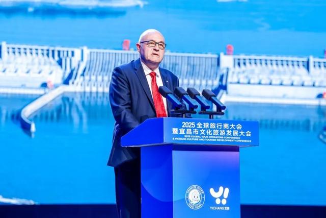 国际旅行商盛赞荆山楚水大美长江