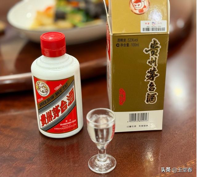 高度白酒没人喝了，酒企集体瞄准了年轻化，能救活“老登股”吗？