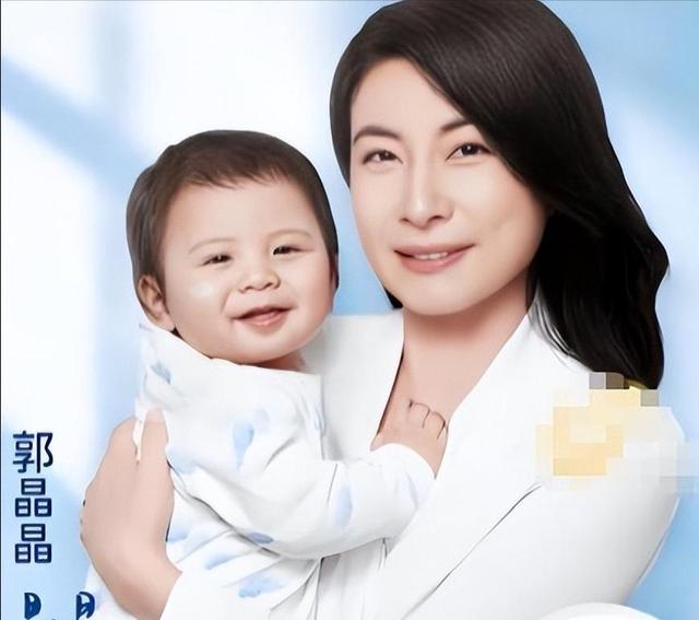 圈里又出新瓜：婚前已有孩、春晚除名、代言暴雷，郭晶晶位列其中