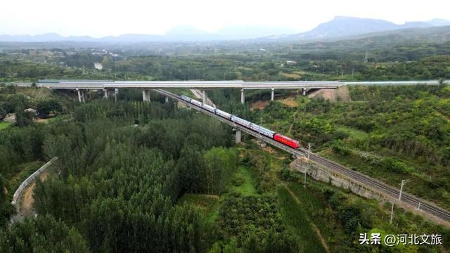 “抗大号”！河北省首条红色旅游专列在邢台市开通
