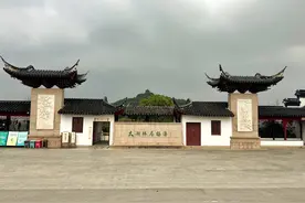 苏州太湖西山岛林屋洞探险图片