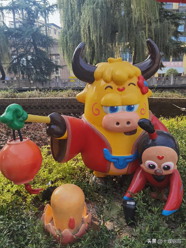 从百年老北街到七夕天街，郧西文旅打造鄂西北网红打卡第一城