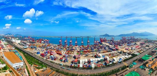 “广东—连云港—韩国平泽”，首航！