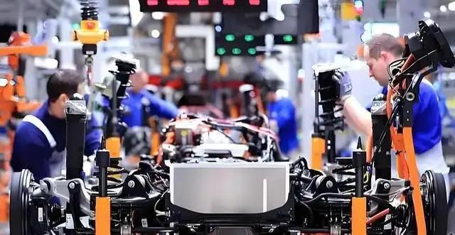 荷兰肠子悔青!替美国抢中企芯片厂一月转头被弃,烫手山芋难下咽