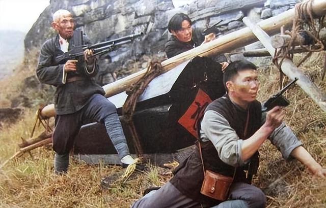 1950年，我军去尼姑庵剿匪，发现一尼姑胸脯大，又见一幅画不寻常