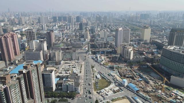 刚从承德双桥回来，毫不客气的说，双桥是全国市辖区城建天花板！